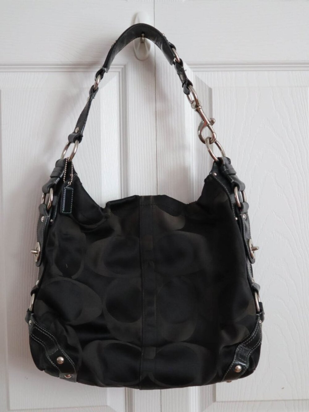 Coach Carley Signature Logo Print Hobo Bag Purse Black Jacquard & Patent Leather